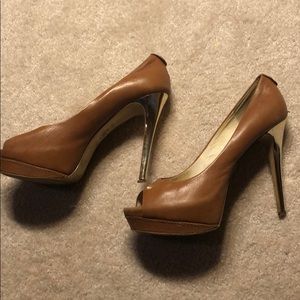 Michael Kors Gold and Tan leather heels